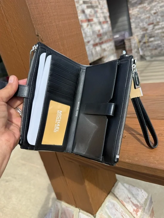 NWT Michael Kors Adele Framed Leather Double Zipper Smartphone Black Wallet - Picture 6 of 12